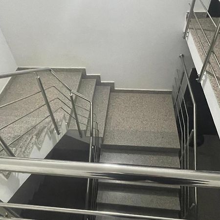 Apartament 2 Camere Tirgu Jiu Târgu Jiu Dış mekan fotoğraf
