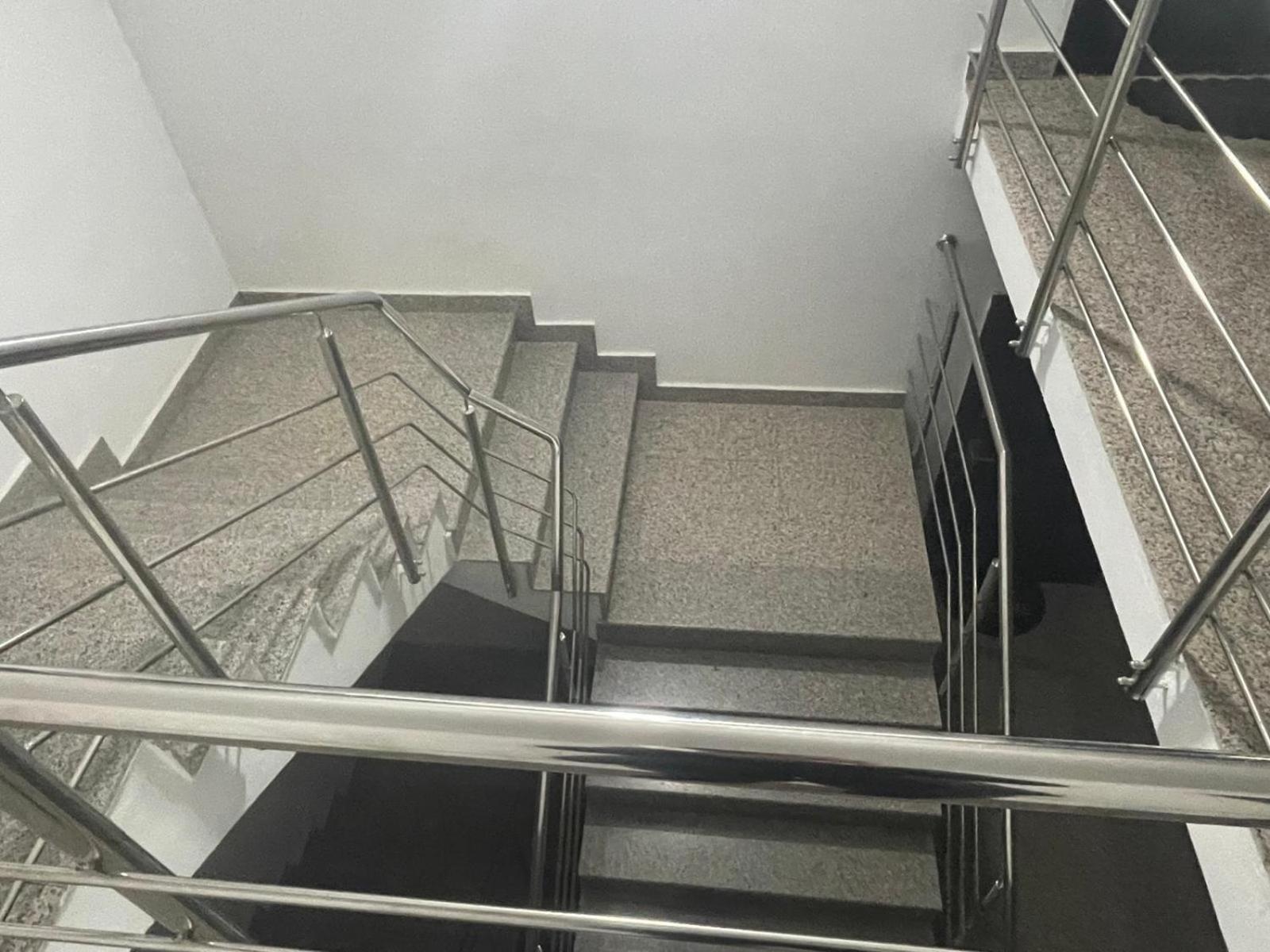 Apartament 2 Camere Tirgu Jiu Târgu Jiu Dış mekan fotoğraf